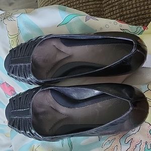 EUC NURTURE Women's Navy wedge